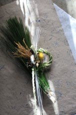 画像1: シンプルに仕上げたしめ飾り (1)