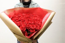 画像3: 108本の赤いバラの花束 (3)
