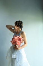 画像1: ニュアンスオレンジピンクの胡蝶蘭ブーケ (1)