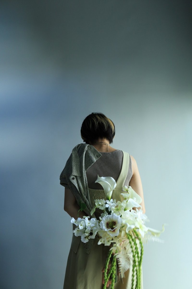 画像3: 白いカラーをたっぷり使った大人ブーケ (3)