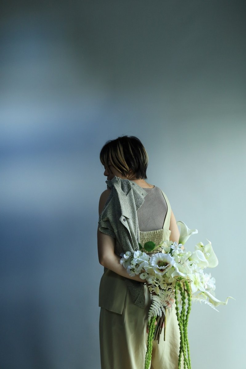 画像5: 白いカラーをたっぷり使った大人ブーケ (5)