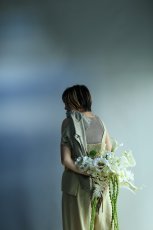 画像4: 白いカラーをたっぷり使った大人ブーケ (4)