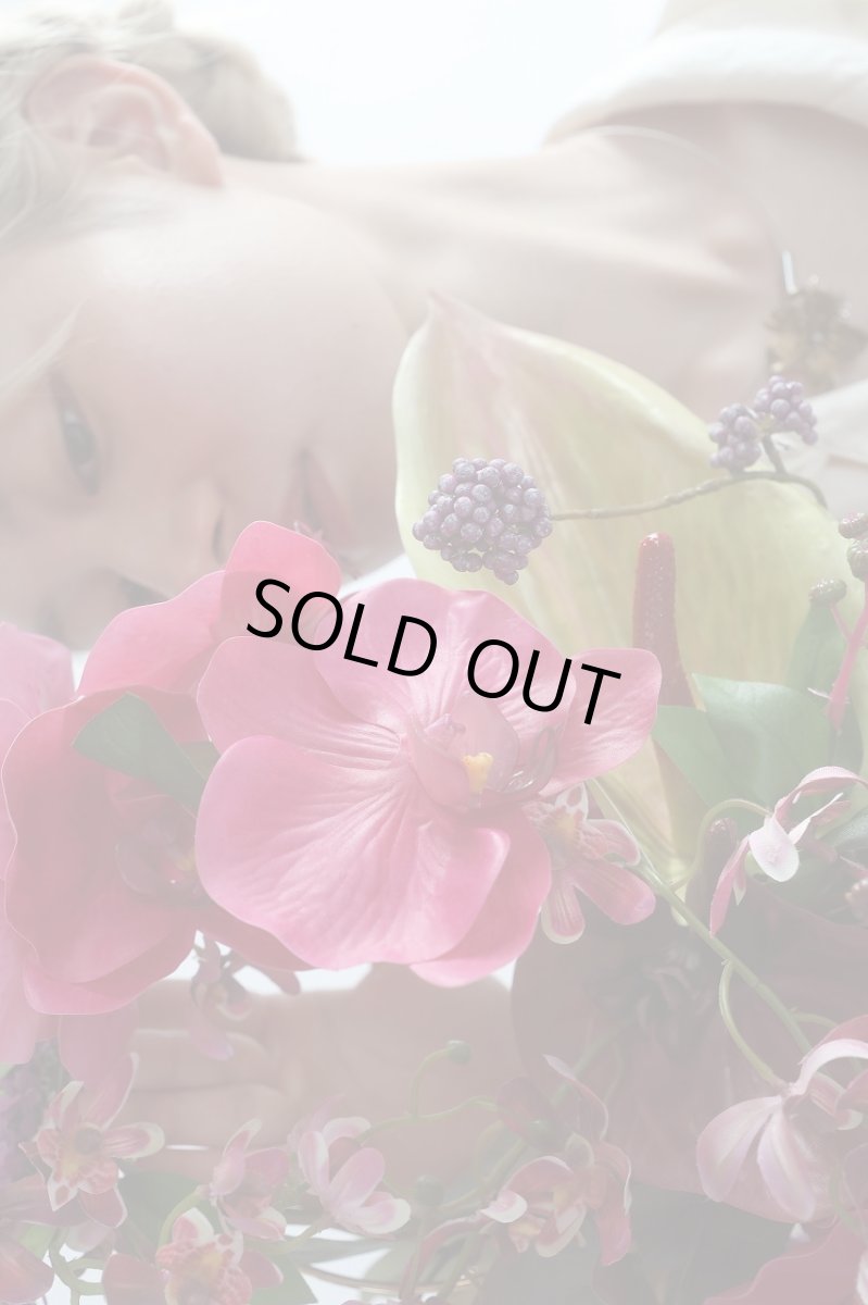 画像4: アンスリウムとオンシジュームの大人カラーのリングブーケ (4)