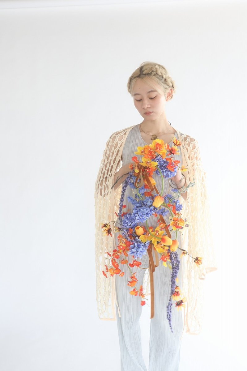 画像2: オレンジ×ブルーのくねくねリングブーケ (2)