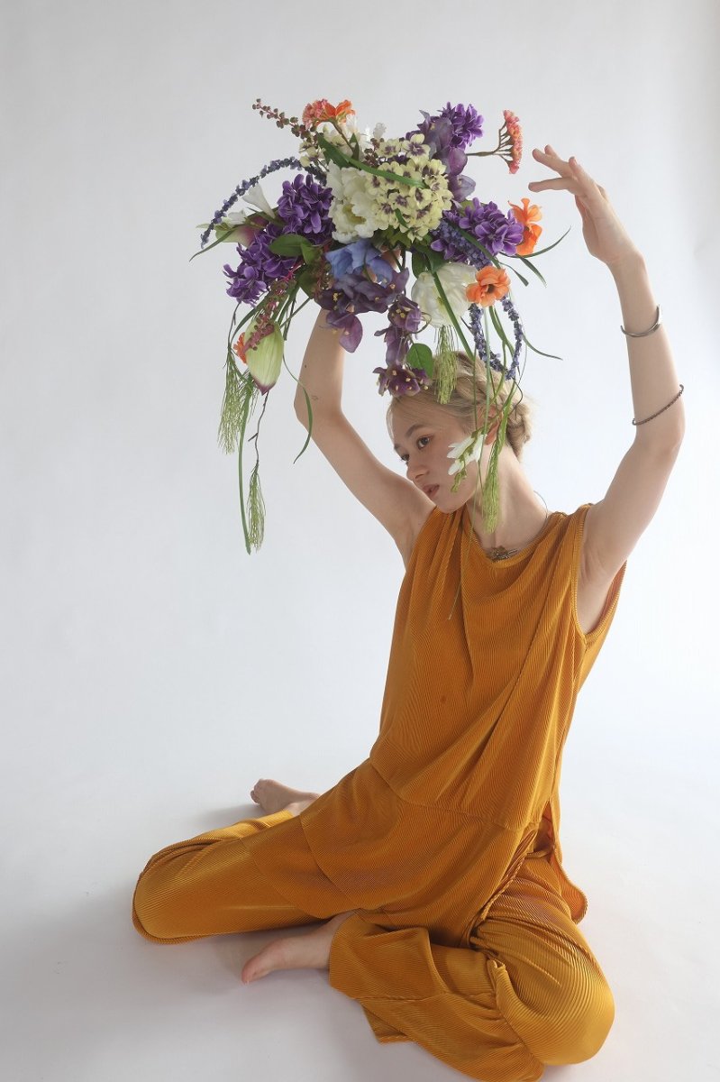 画像3: パープル×オレンジ・山ごぼうと松の個性的ブーケ (3)