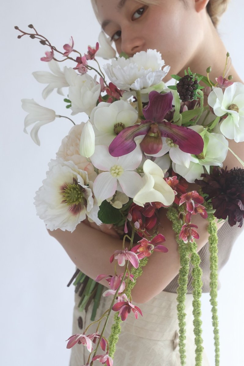 画像4: 流れるアマランサスの白ブーケ (4)