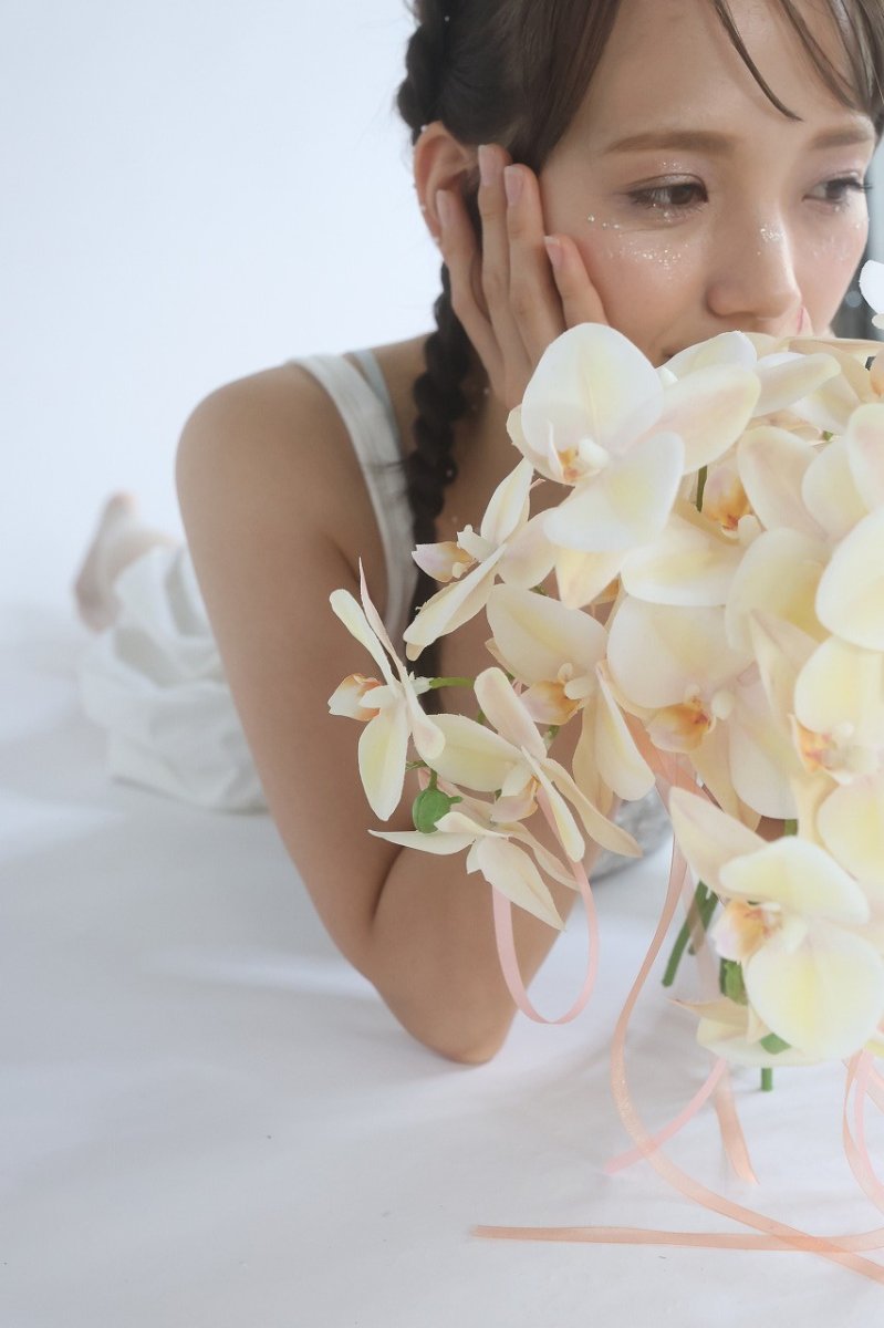 画像2: クリームイエロー　胡蝶蘭のブーケ (2)