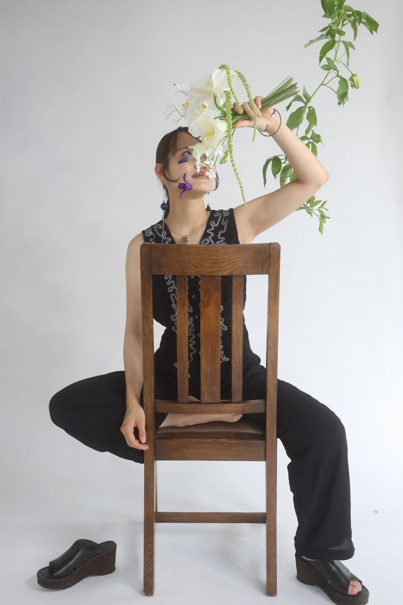 画像5: 白いカラーとアマランサスのシンプルブーケ (5)