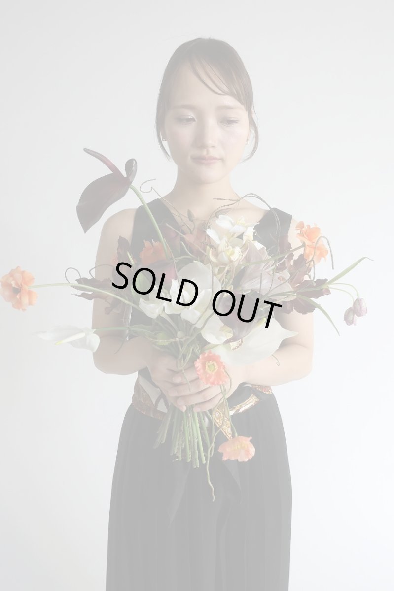 画像1: シックな大人色　ぴょんぴょん個性的ブーケ (1)