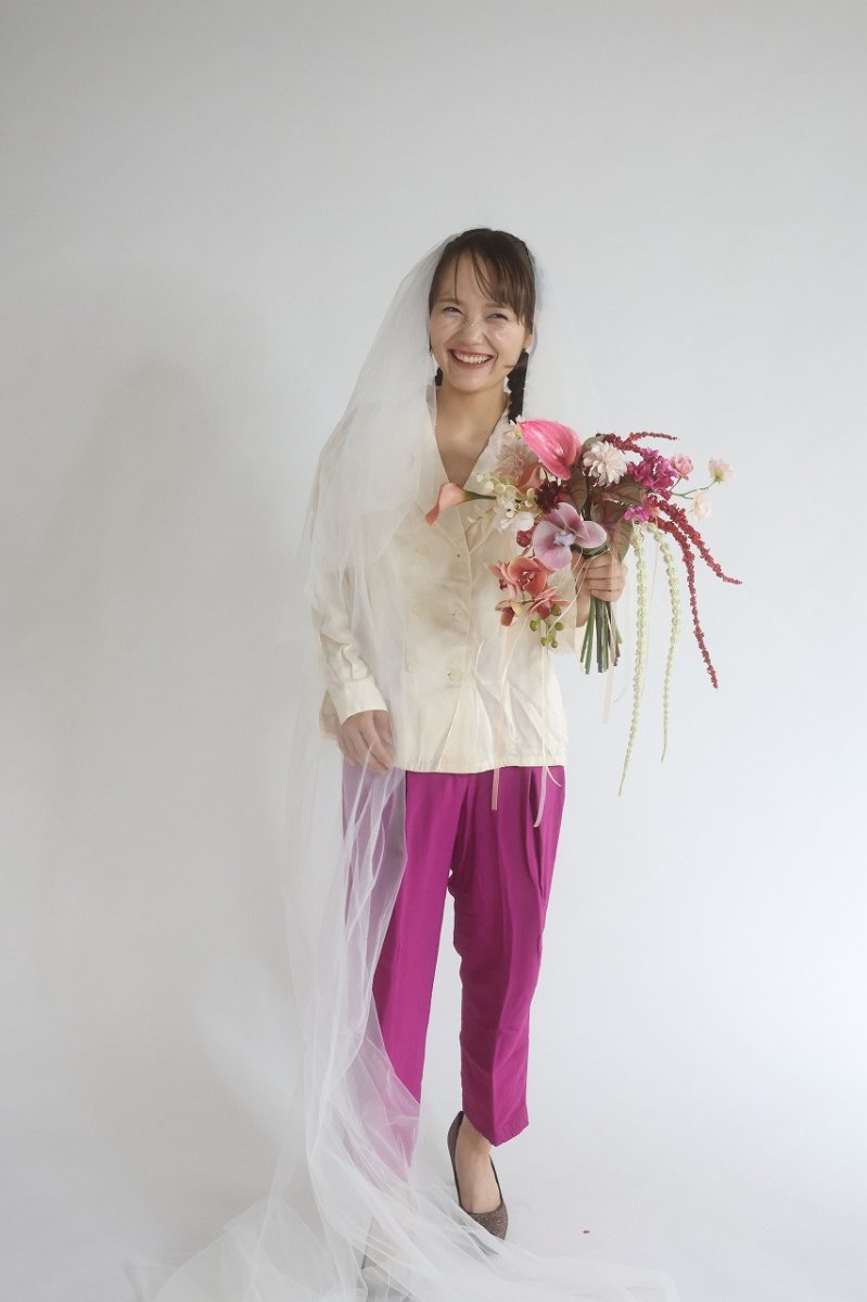 画像4: 大人可愛い！ニュアンスピンクの垂れるブーケ (4)