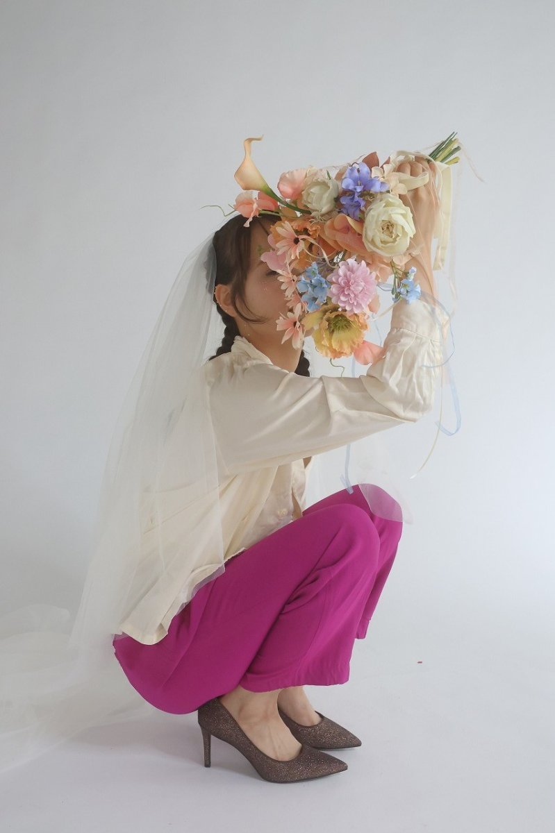 画像2: ニュアンスオレンジのリボンブーケ (2)