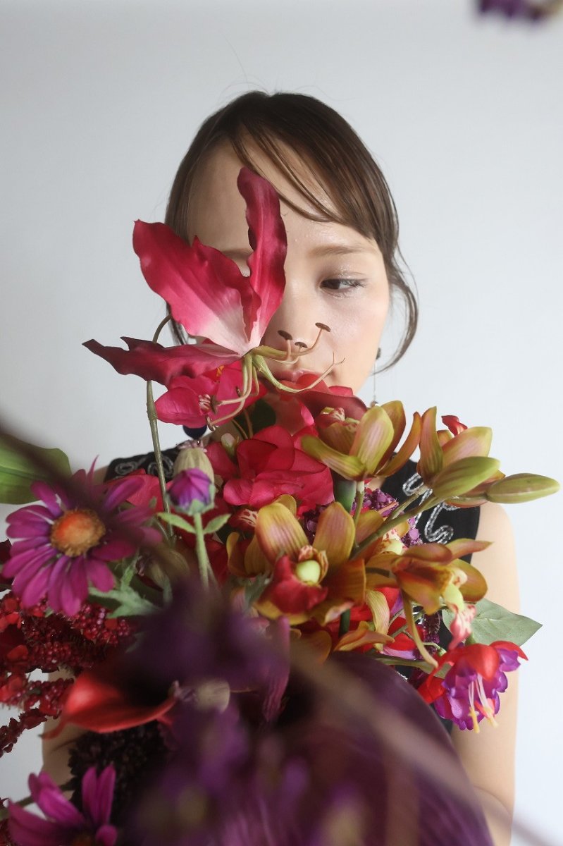 画像5: グロリオサとアンスリウムのゆらゆら個性的ブーケ (5)