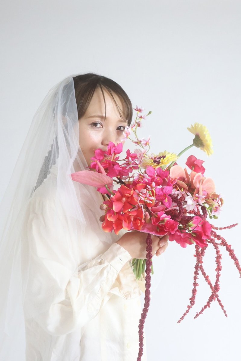 画像2: 赤いお花のリゾートブーケ (2)