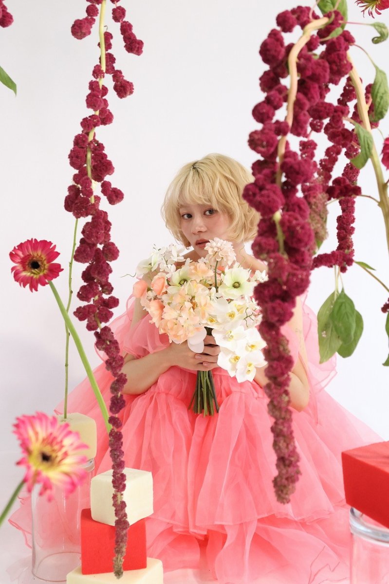 画像4: 白とくすみオレンジの優しいブーケ (4)