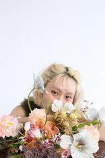 画像5: 淡いグレーのチューリップで大人を感じさせるブーケ (5)