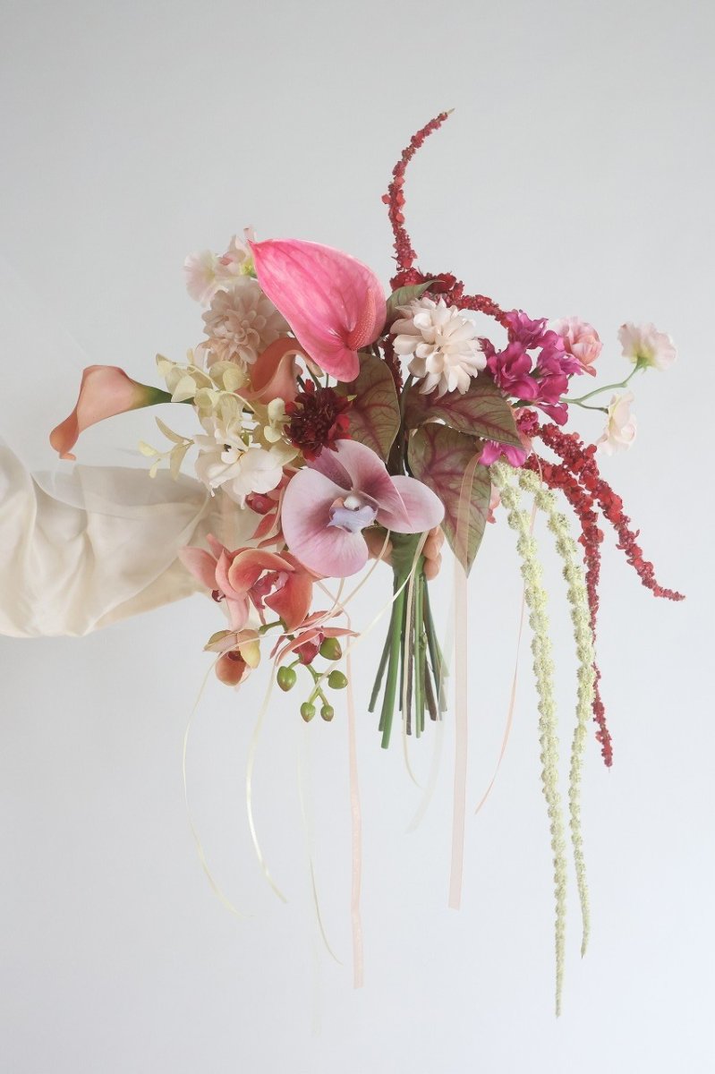 画像2: 大人可愛い！ニュアンスピンクの垂れるブーケ (2)