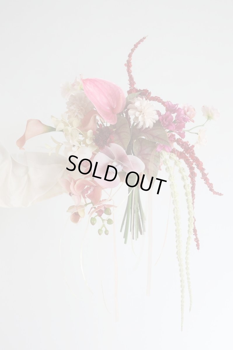 画像2: 大人可愛い！ニュアンスピンクの垂れるブーケ (2)