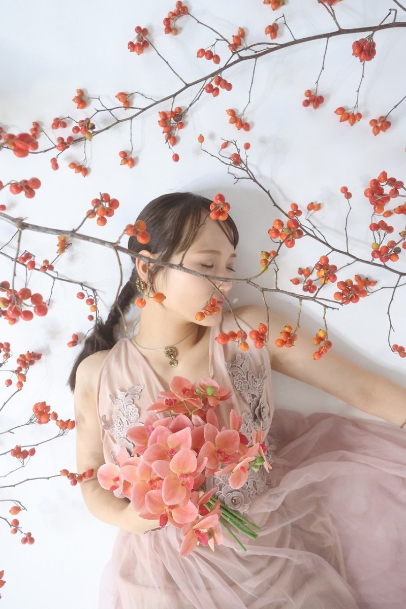 画像2: ニュアンスオレンジピンクの胡蝶蘭ブーケ (2)