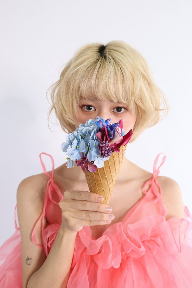 画像1: ラズベリーミント・ワッフルコーンアイス (1)