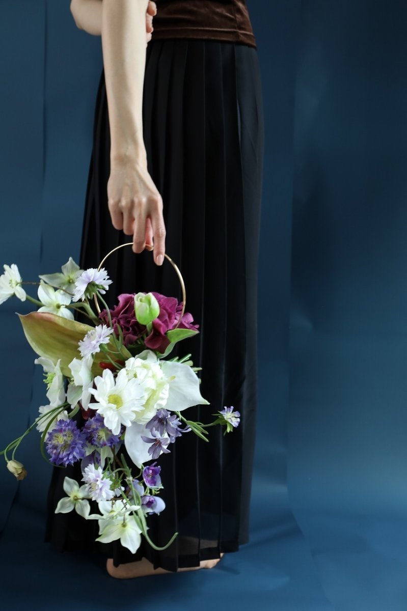 画像5: スカビオサが揺れるウェディングブーケ｜白／ブラウン系ドレスにa8 (5)