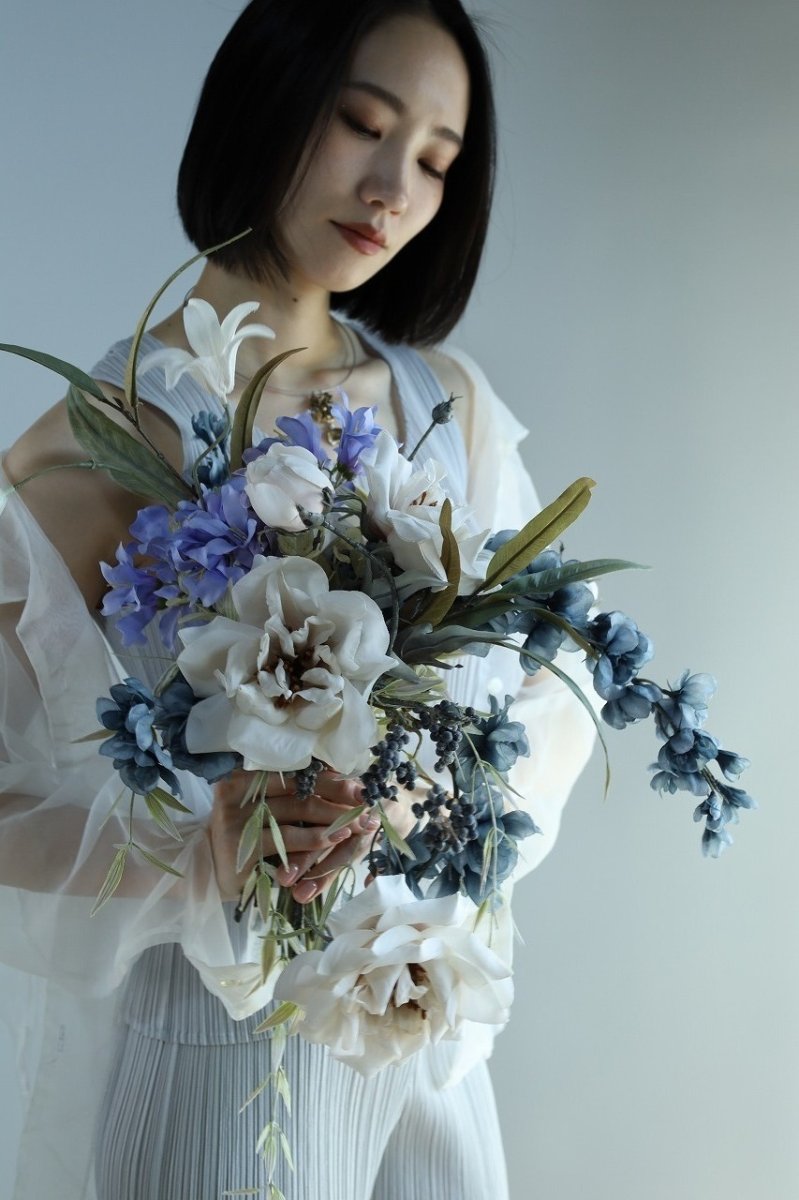 画像2: グレイデルフィニウム×ベージュローズのブーケ a3 (2)