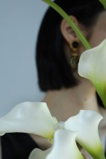 画像5: 白いカラーのシンプルブーケ｜アーティフィシャルフラワー（クラッチ）a4 (5)