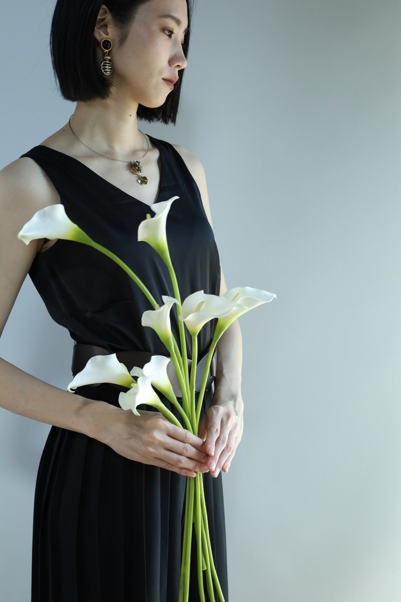 画像3: 白いカラーのシンプルブーケ｜アーティフィシャルフラワー（クラッチ）a4 (3)