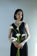 画像2: 白いカラーのシンプルブーケ｜アーティフィシャルフラワー（クラッチ）a4 (2)