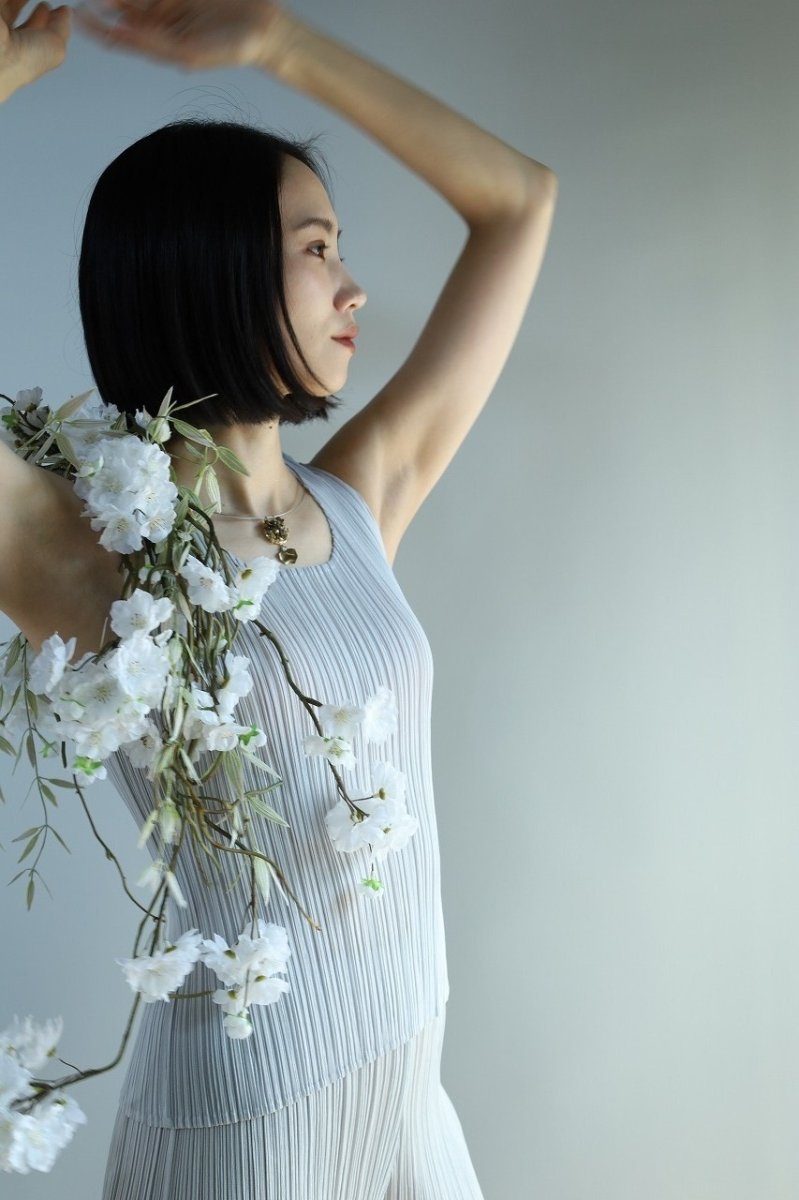 画像5: 白無垢に映える 白い桜のアームブーケa2 (5)