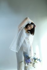 画像4: グレイデルフィニウム×ベージュローズのブーケ a3 (4)