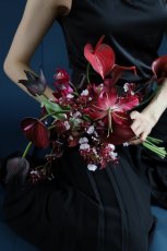 画像3: 黒チューリップのスタイリングブーケ｜ワイン×ブラック×レッドa6 (3)
