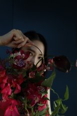 画像4: リングブーケ（フープブーケ）｜和モダンな深紅のウェディングブーケ｜造花a7 (4)