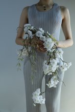 画像6: 白無垢に映える 白い桜のアームブーケa2 (6)
