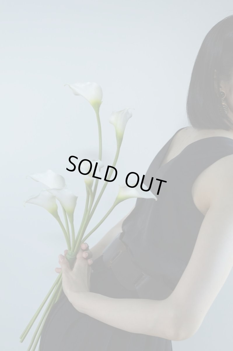 画像4: 白いカラーのシンプルブーケ｜アーティフィシャルフラワー（クラッチ）a4 (4)