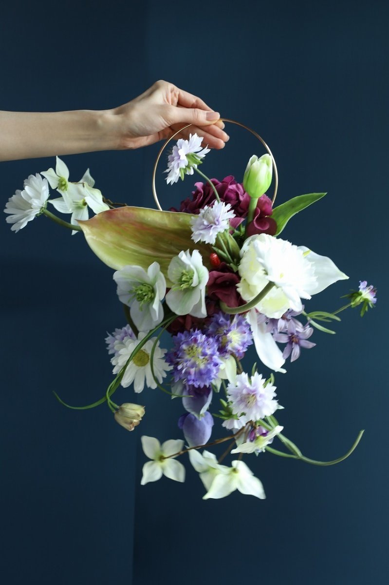 画像1: スカビオサが揺れるウェディングブーケ｜白／ブラウン系ドレスにa8 (1)