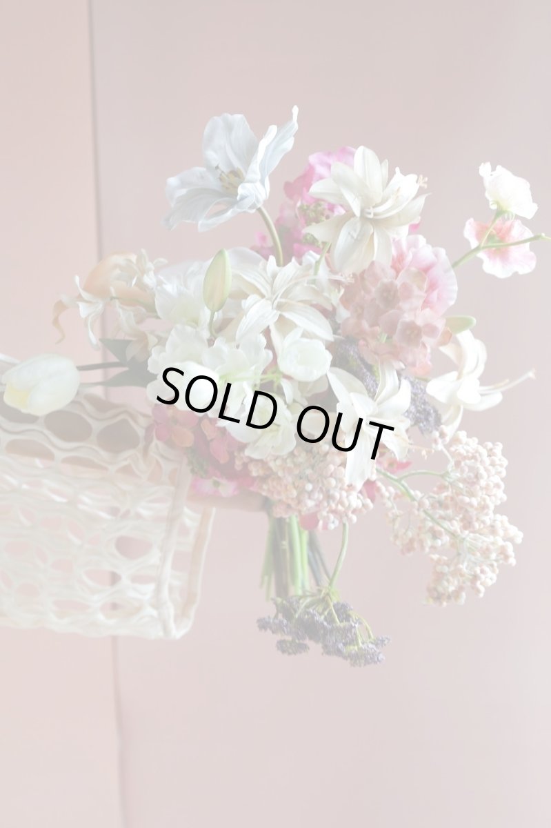 画像1: 春婚に｜チューリップ×ラナンキュラスのニュアンスカラーブーケb1 (1)