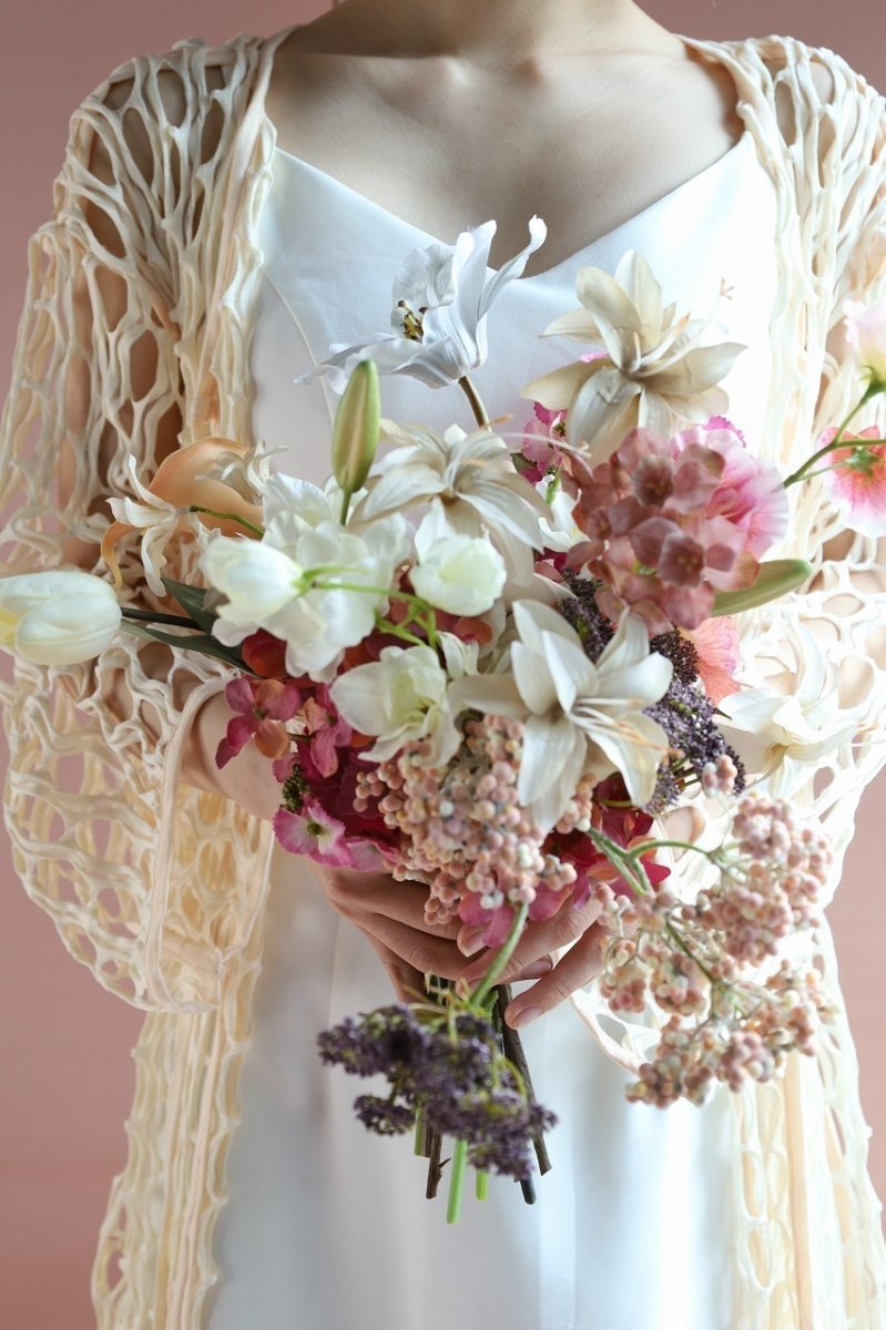 画像5: 春婚に｜チューリップ×ラナンキュラスのニュアンスカラーブーケb1 (5)