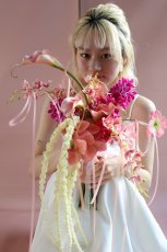 画像3: 前撮りに映える｜ビビット×ニュアンスピンクのカスケードブーケb3 (3)