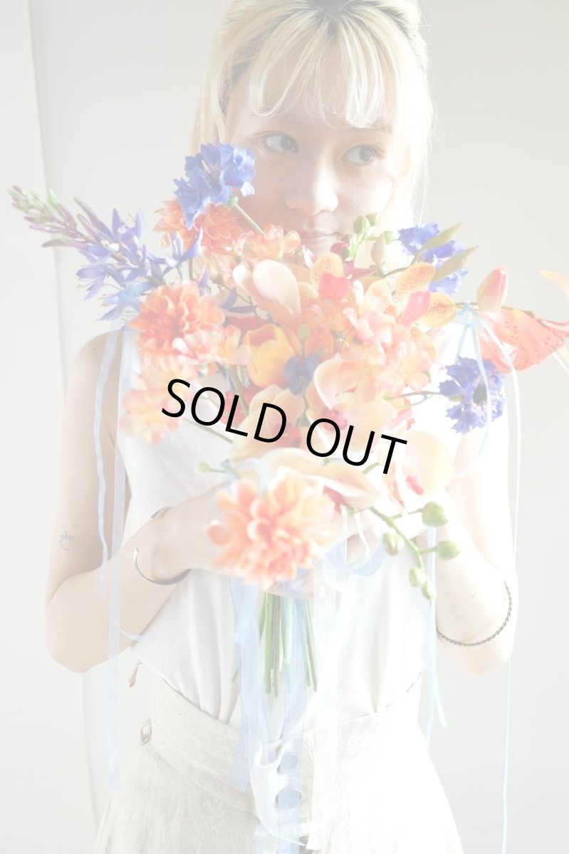 画像5: オレンジ×ブルーのリゾートブーケ｜青いリボンが揺れるトロピカルデザインb5 (5)