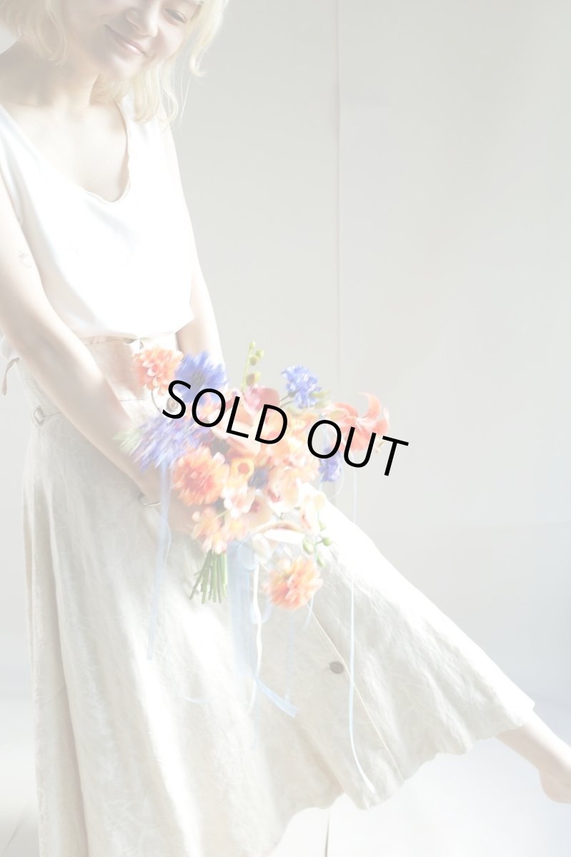 画像4: オレンジ×ブルーのリゾートブーケ｜青いリボンが揺れるトロピカルデザインb5 (4)