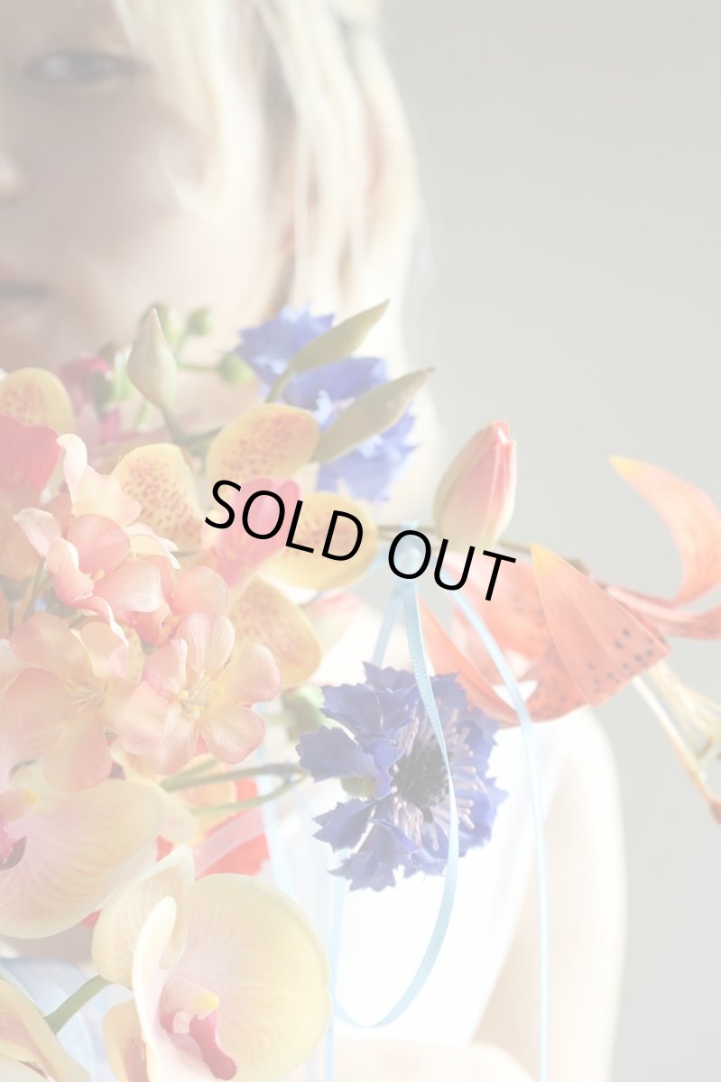 画像2: オレンジ×ブルーのリゾートブーケ｜青いリボンが揺れるトロピカルデザインb5 (2)