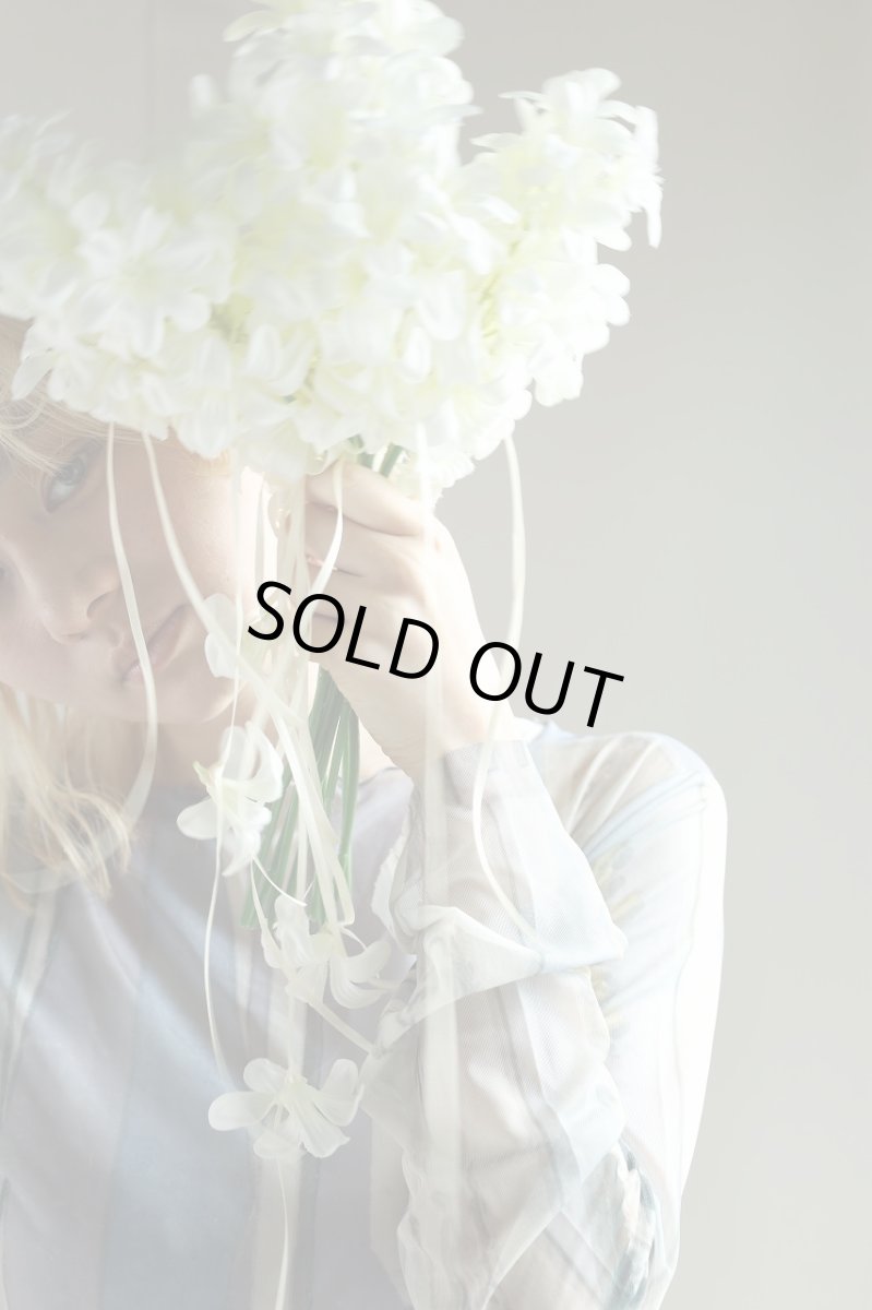 画像2: ホワイトヒヤシンスのクラッチブーケ｜流れるリボンが揺れるアーティフィシャルフラワーb6 (2)