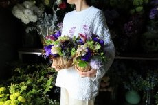 画像2: 毎年一番人気！5,000yenアレンジ  ※配送期間：5/6(水)〜5/10(日)になります 配送日の指定は出来ません。 (2)