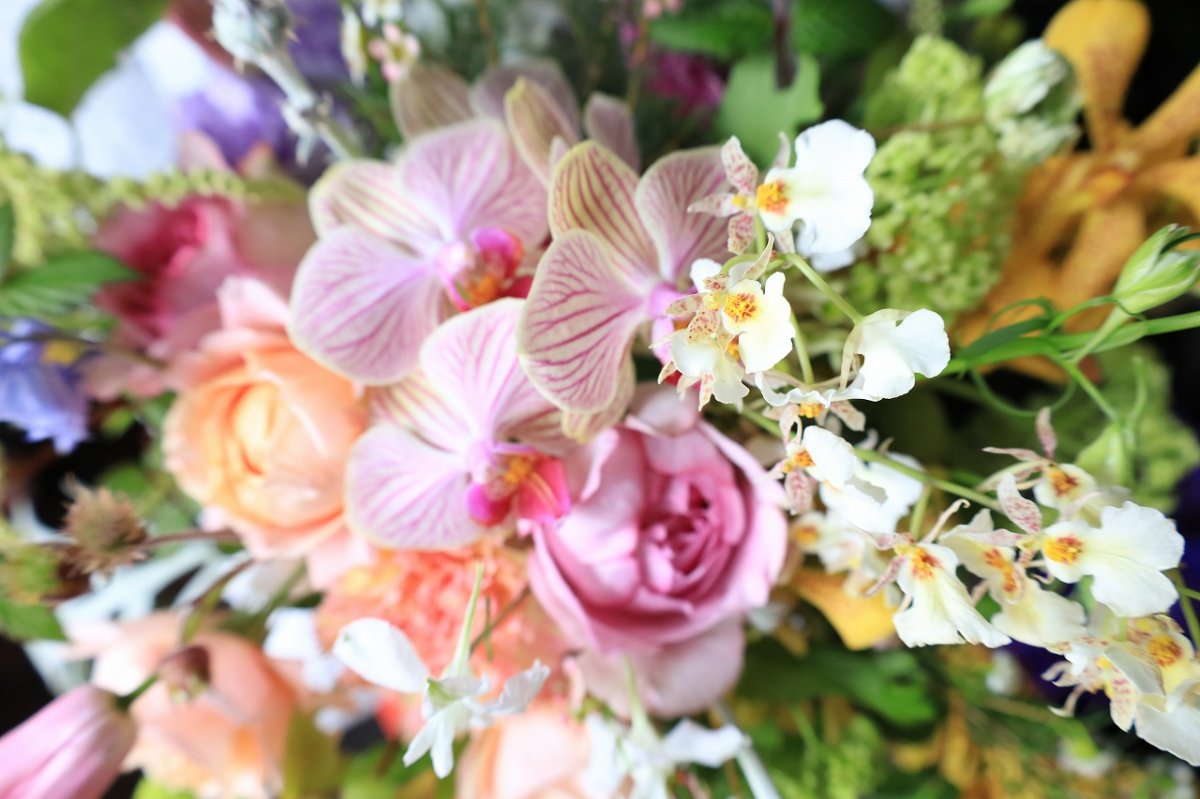 画像6: お花たっぷり！7,500yenアレンジ  ※配送期間：5/6(水)〜5/10(日)／日付指定不可 (6)