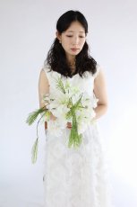 画像2: 白百合のシャワーグリーンブーケ・64 (2)